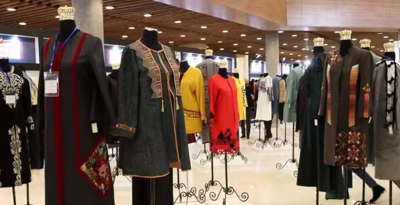 : جشنواره فروش نوروزی پوشاک در تهران