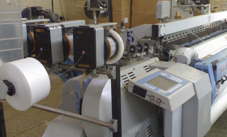 فروش یک عدد دستگاه بافندگی سولزرG 6300 سال 2002 دابی 2670 عرض 220