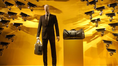شما تحت تعقیب هستید – ویترین لوئیس ویتون(Louis Vuitton)