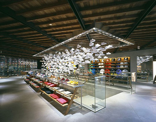 خلاقیت در طراحی داخلی فروشگاه نایک(Nike)