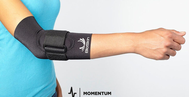 نوار بازوی لرزشی برای یادگیری سرویس تنیس