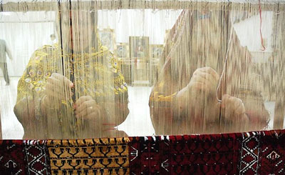 درقاب تصویر، فرش ترکمنی از آغاز تا امروز
