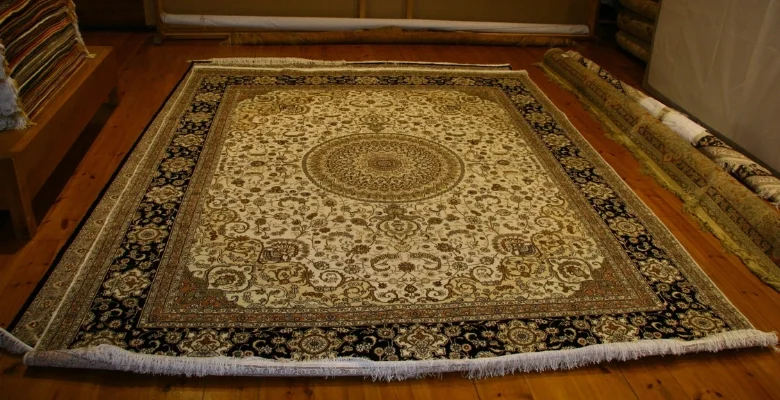 فرش آستان قدس رضوی