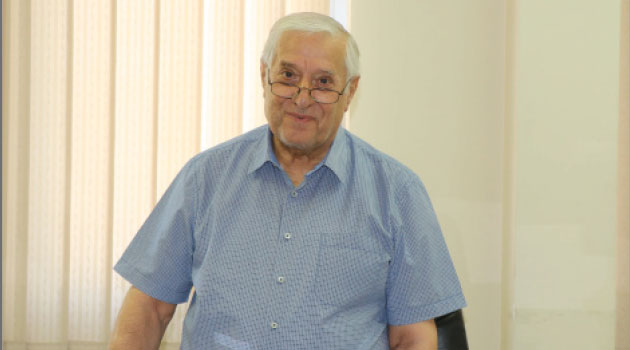 حاج آقا ابراهیم حمایتکار - رئیس شرکت فرش زمرد مشهد