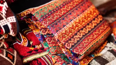 نمایش پارچه‌ها و منسوجات ترکیه‌ای در یک مرکز صادراتی