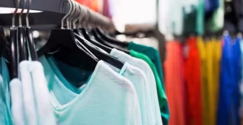 طراحی مفهومی شهرک پوشاک در استان یزد با رویکرد محیط‌زیستی