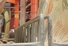 کارخانه کوزا هالی در غازیانتپ در حال تولید فرشهای برند کلوین کلاین