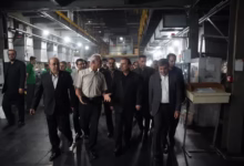 بازدید استاندار قزوین از کارخانه نفیس نخ و خط تولید صنعت نساجی